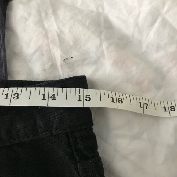 Lovers and Friends Jack High Rise Cut Off Frayed Raw Hem Black Shorts Size 28 - Picture 4 of 8